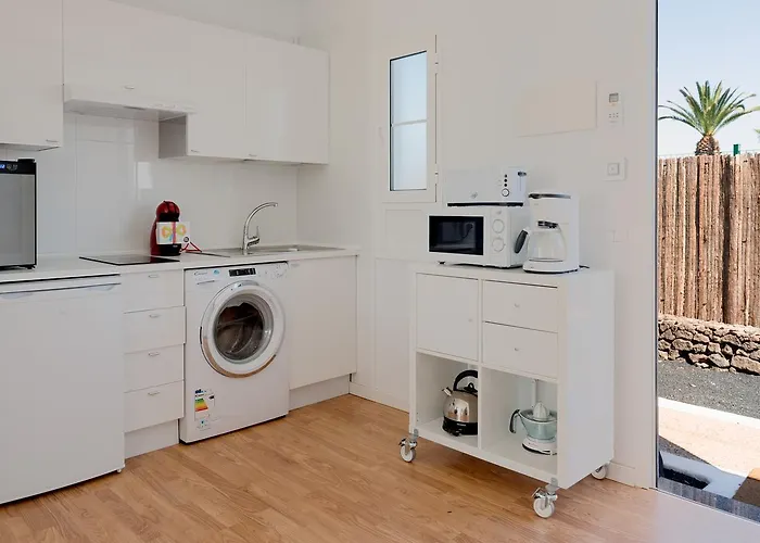 Βίλα Lanzasuites (adults Only)